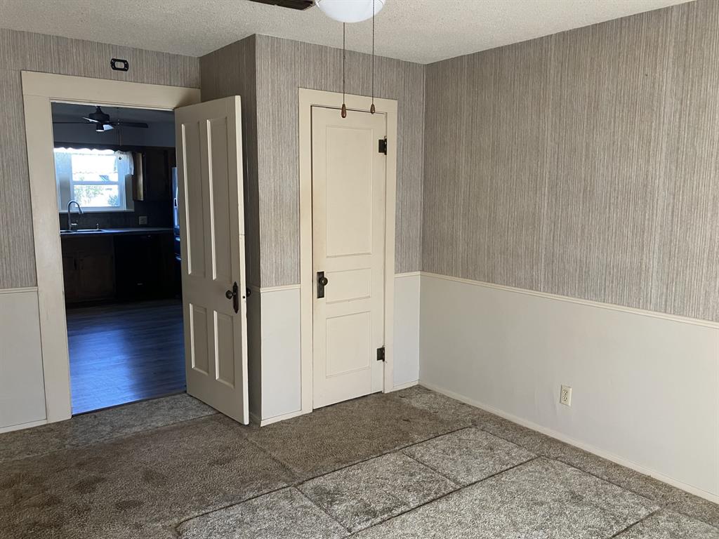 109 N Foley Street Property Photo 23