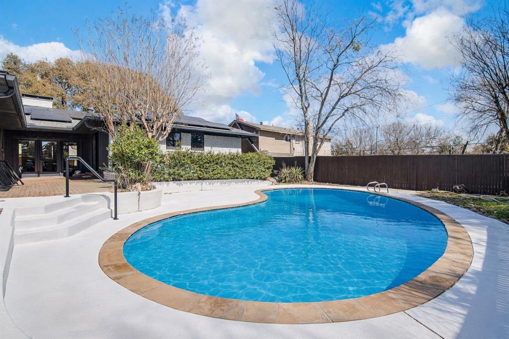 7992 Fallmeadow Lane