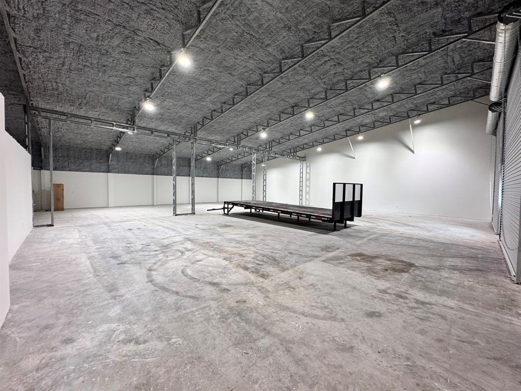 1010 Contractors Circle D-2 Property Photo 6