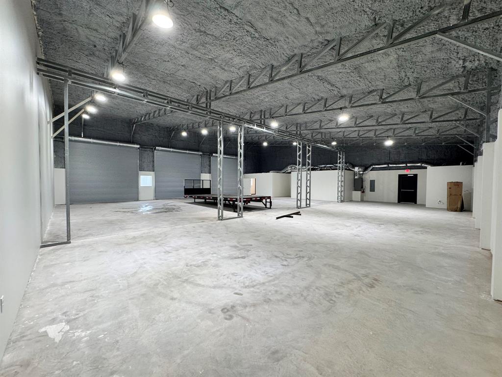 1010 Contractors Circle D-2 Property Photo 8