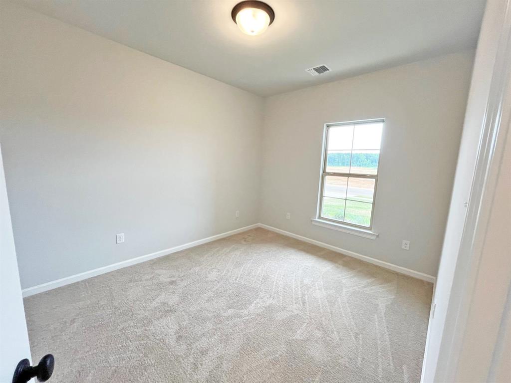 196 Berkshire Place Property Photo 17