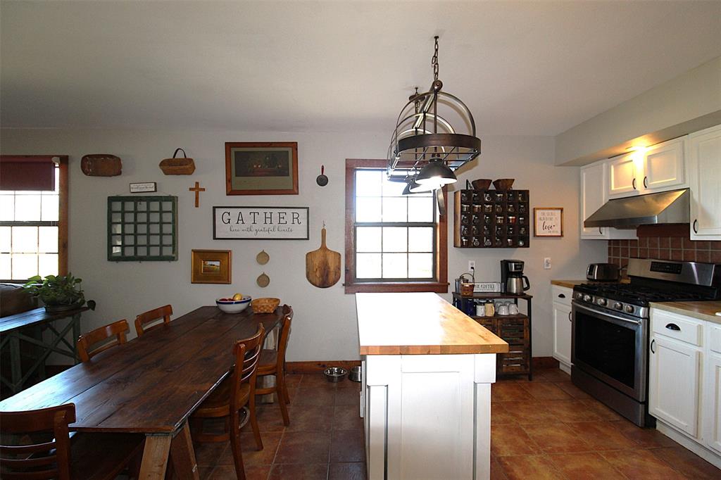 4776 Ne County Road 2120 Road Property Photo 7