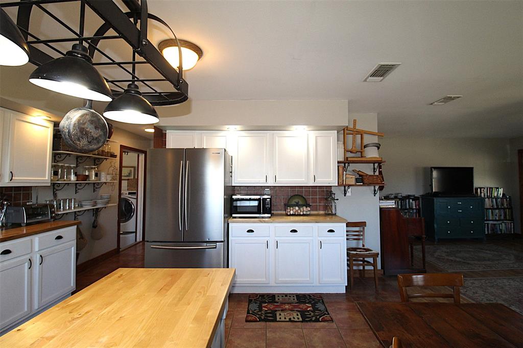 4776 Ne County Road 2120 Road Property Photo 10