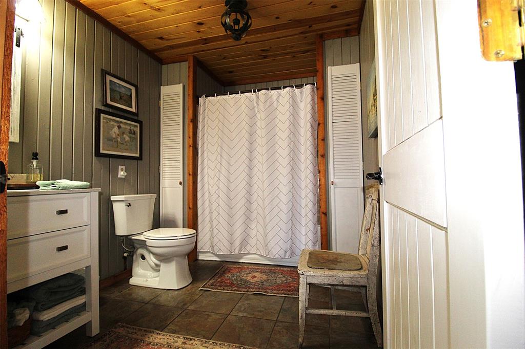 4776 Ne County Road 2120 Road Property Photo 12