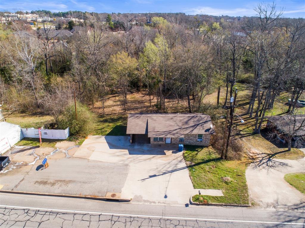 1206 S Main Property Photo 2