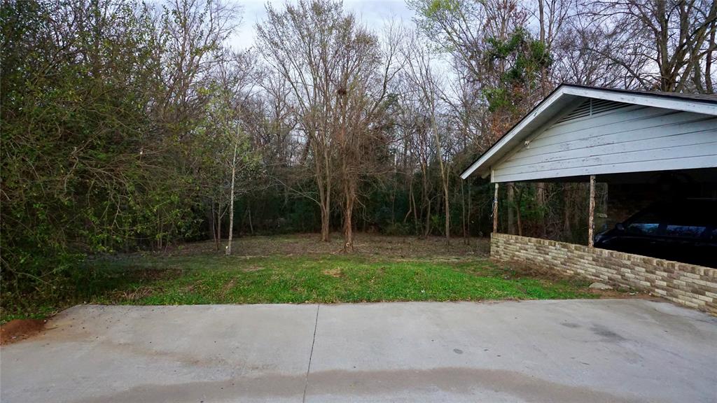 1206 S Main Property Photo 8