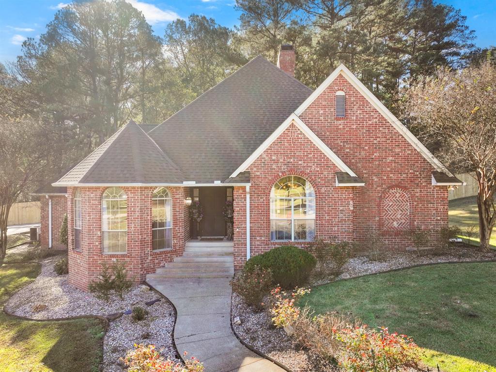 912 Fleming Drive Property Photo 1