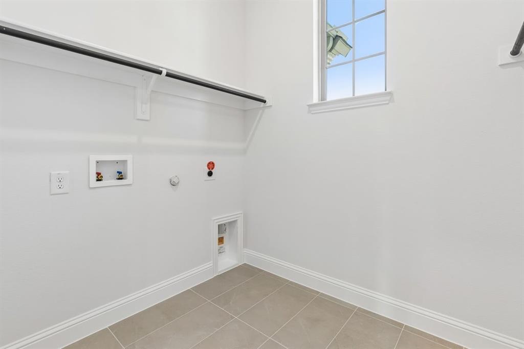 9716 Talia Boulevard Property Photo 6