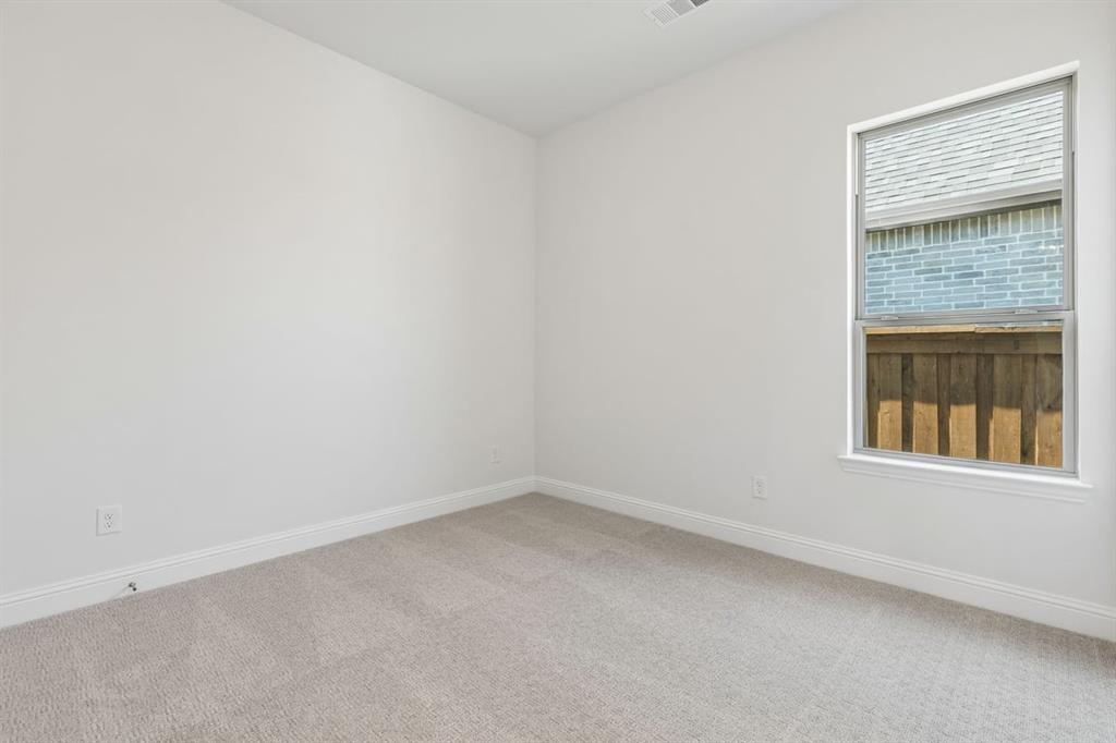 9716 Talia Boulevard Property Photo 8