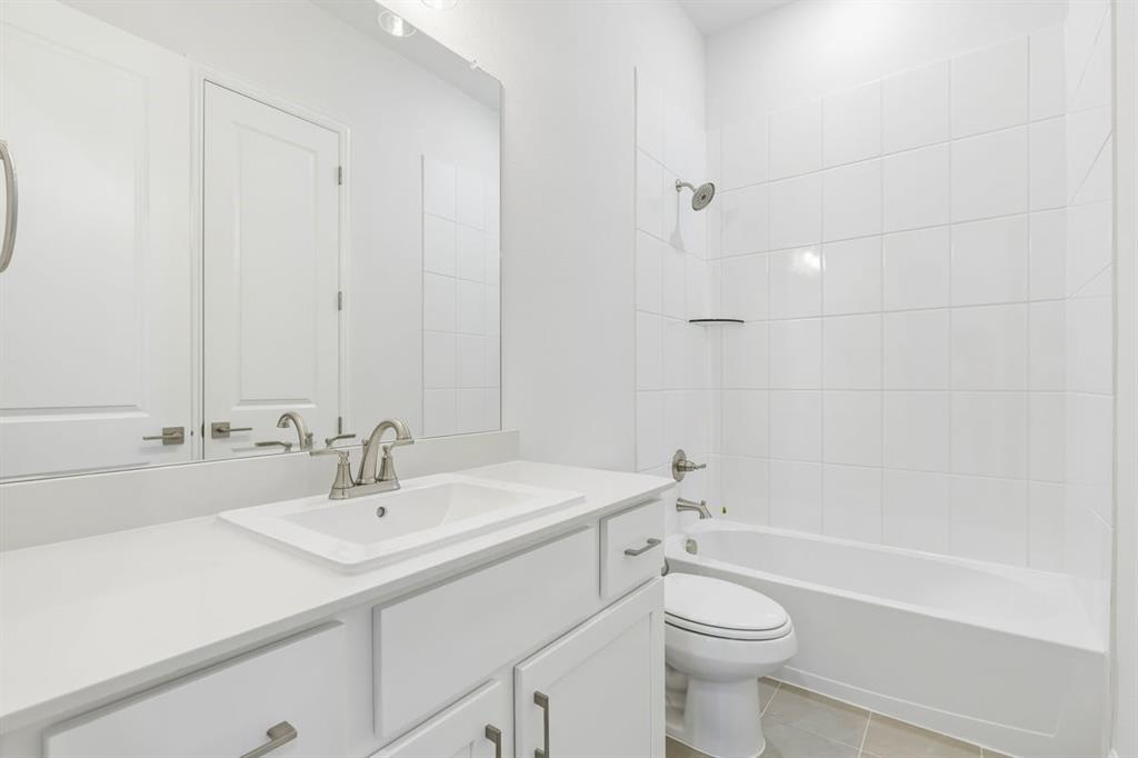 9716 Talia Boulevard Property Photo 9