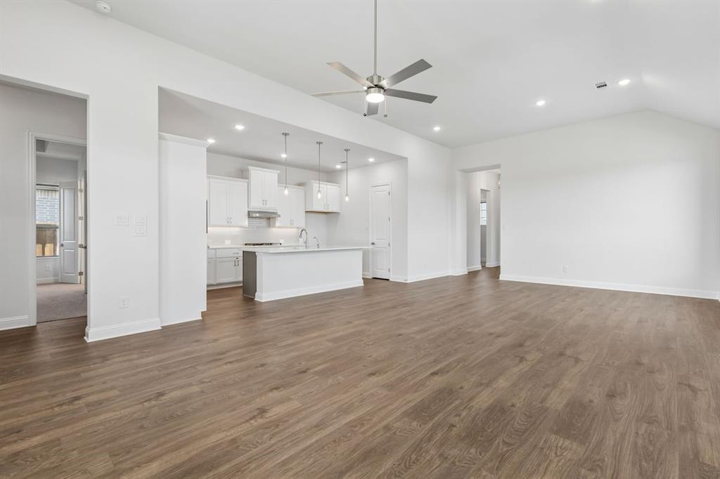 9716 Talia Boulevard Property Photo 13