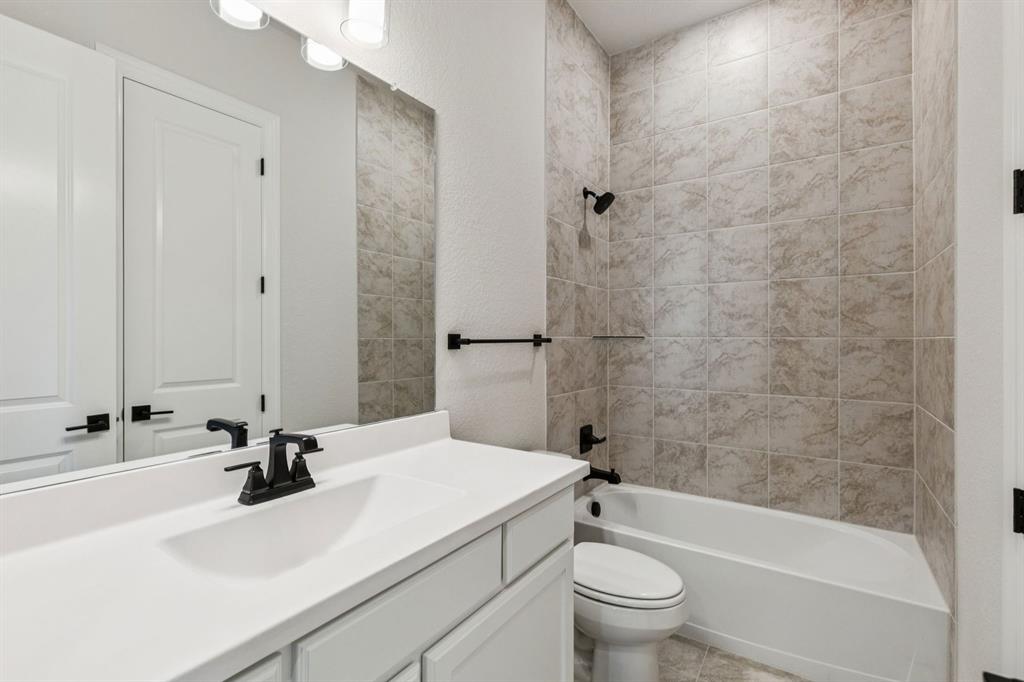 9716 Talia Boulevard Property Photo 15