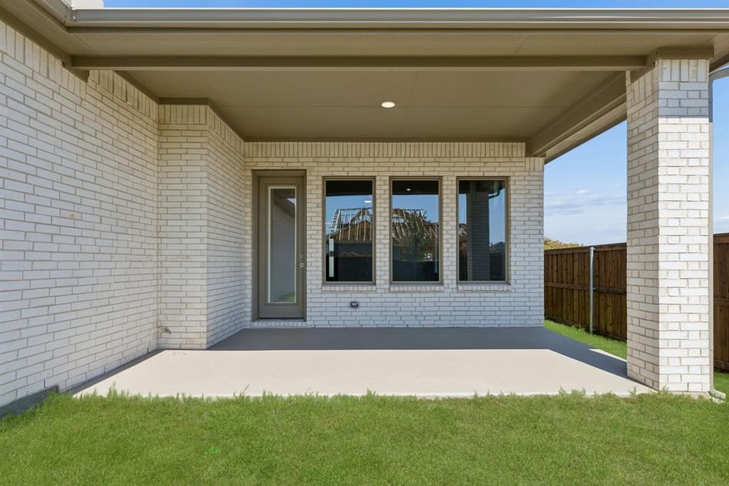 9716 Talia Boulevard Property Photo 32