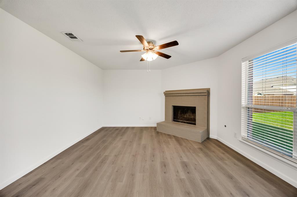 1541 Fairfield Drive Property Photo 3