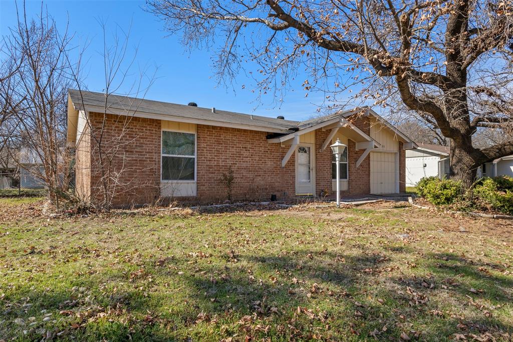 313 Bellaire Drive Property Photo 2