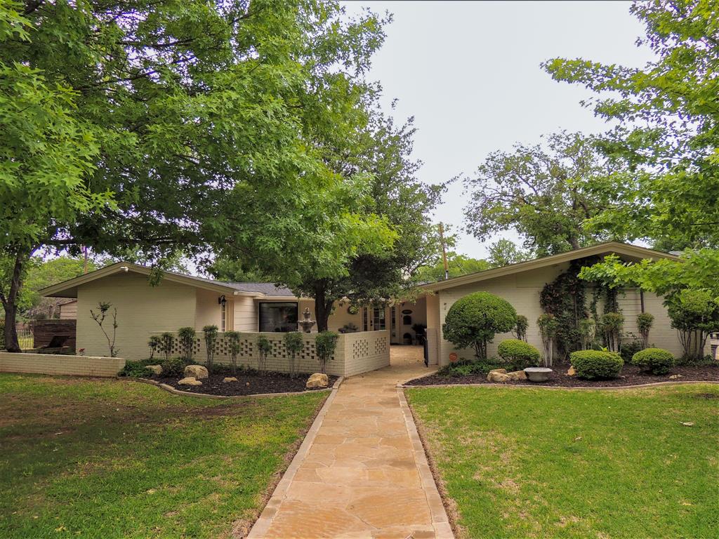 4034 Fairmount Street Property Photo 1
