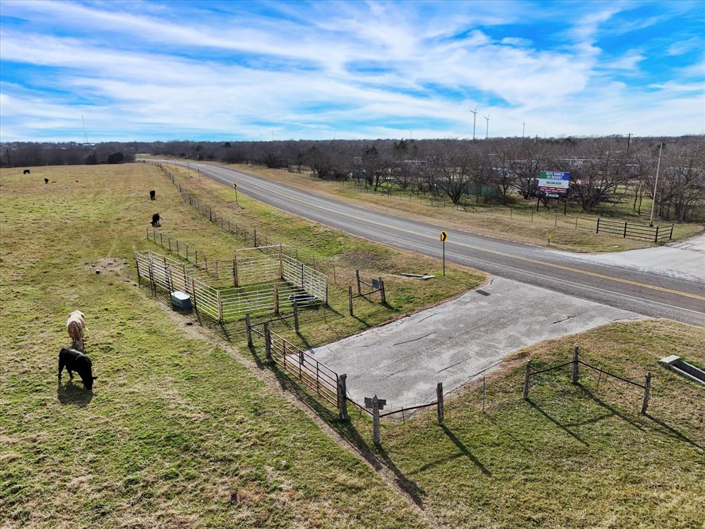 645 Fm 339 Property Photo 5