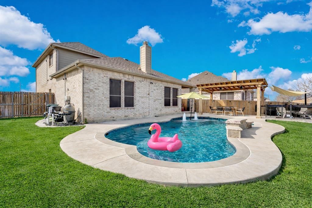 518 Clifton Court