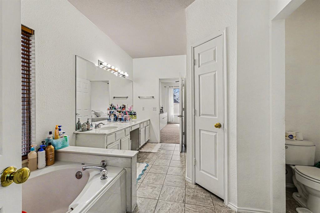 4616 Parkmount Drive Property Photo 15