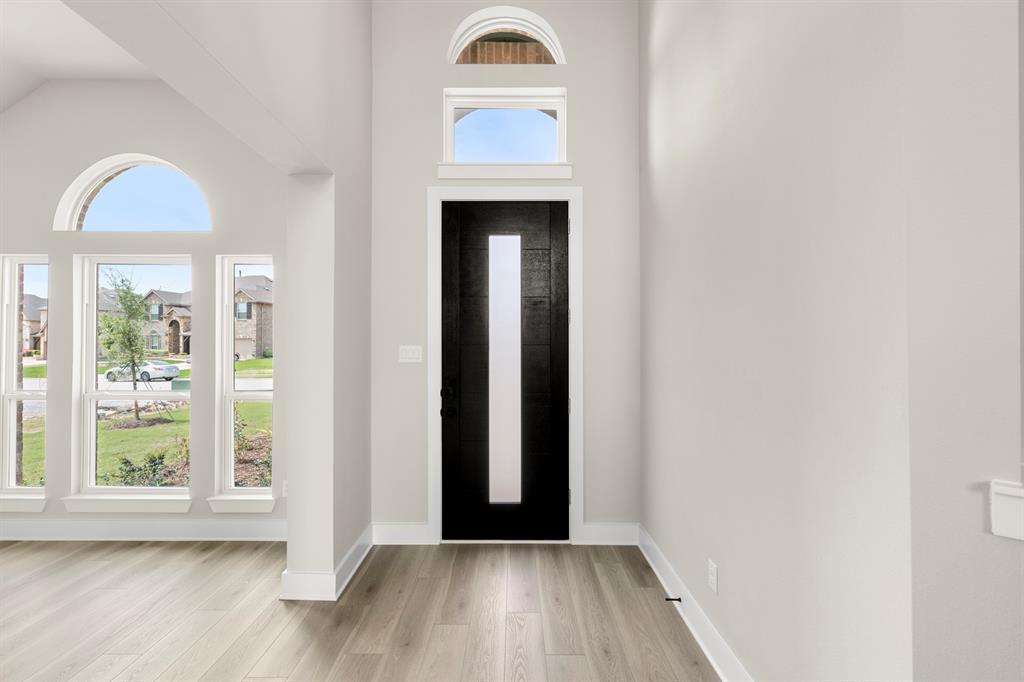 941 Gold Finch Lane Property Photo 3