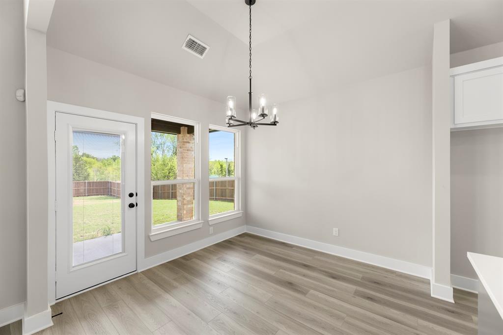 941 Gold Finch Lane Property Photo 13