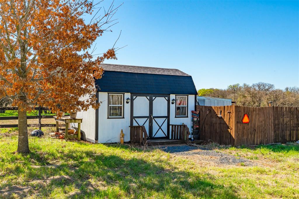 181 Private Road 125 Property Photo 28
