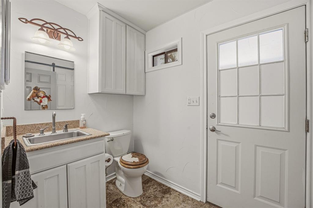 6363 E Fm 1188 Property Photo 11