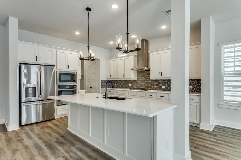 4913 Ivy Charm Way Property Photo 6
