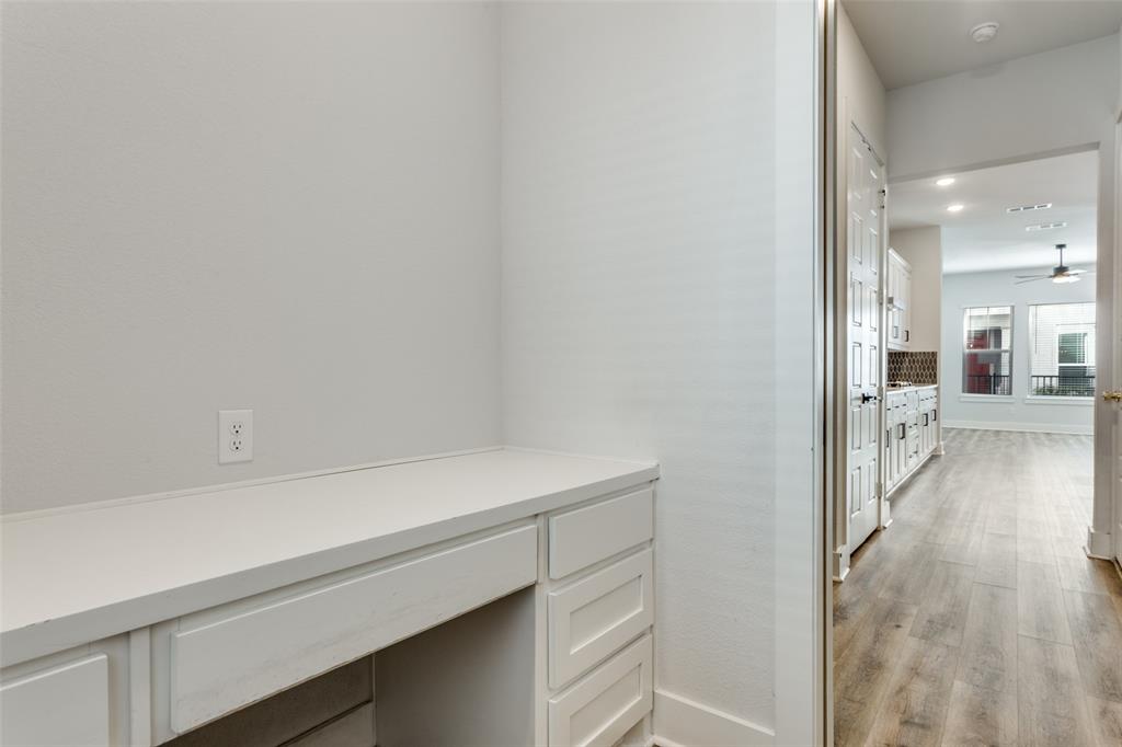 4913 Ivy Charm Way Property Photo 11