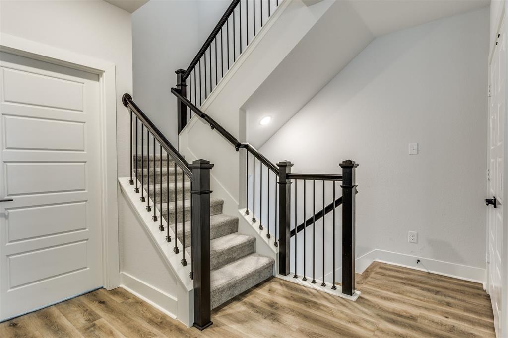 4913 Ivy Charm Way Property Photo 13