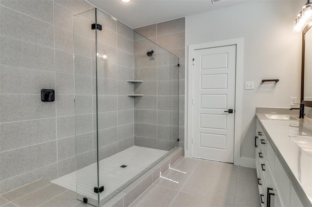 4913 Ivy Charm Way Property Photo 17