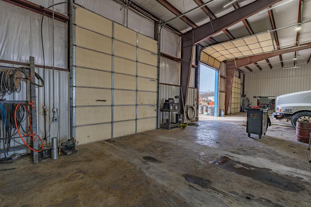 4610 E Highway 199 Property Photo 6