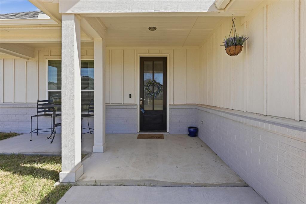 4004 Gallivant Drive Property Photo 6