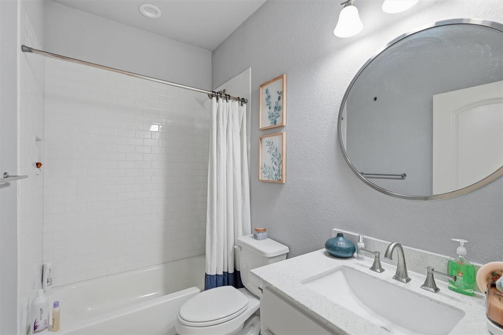 4004 Gallivant Drive Property Photo 22