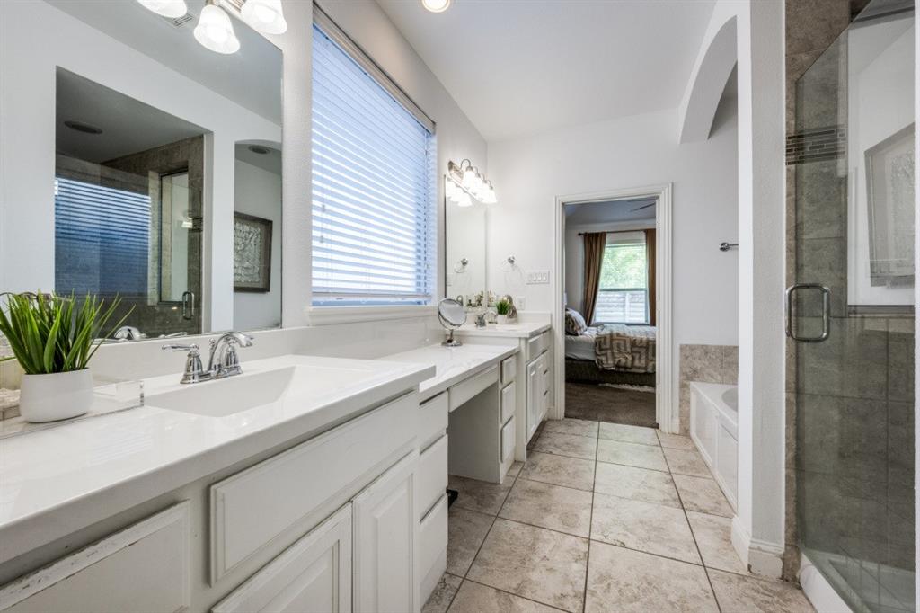 863 Forest Street Property Photo 17