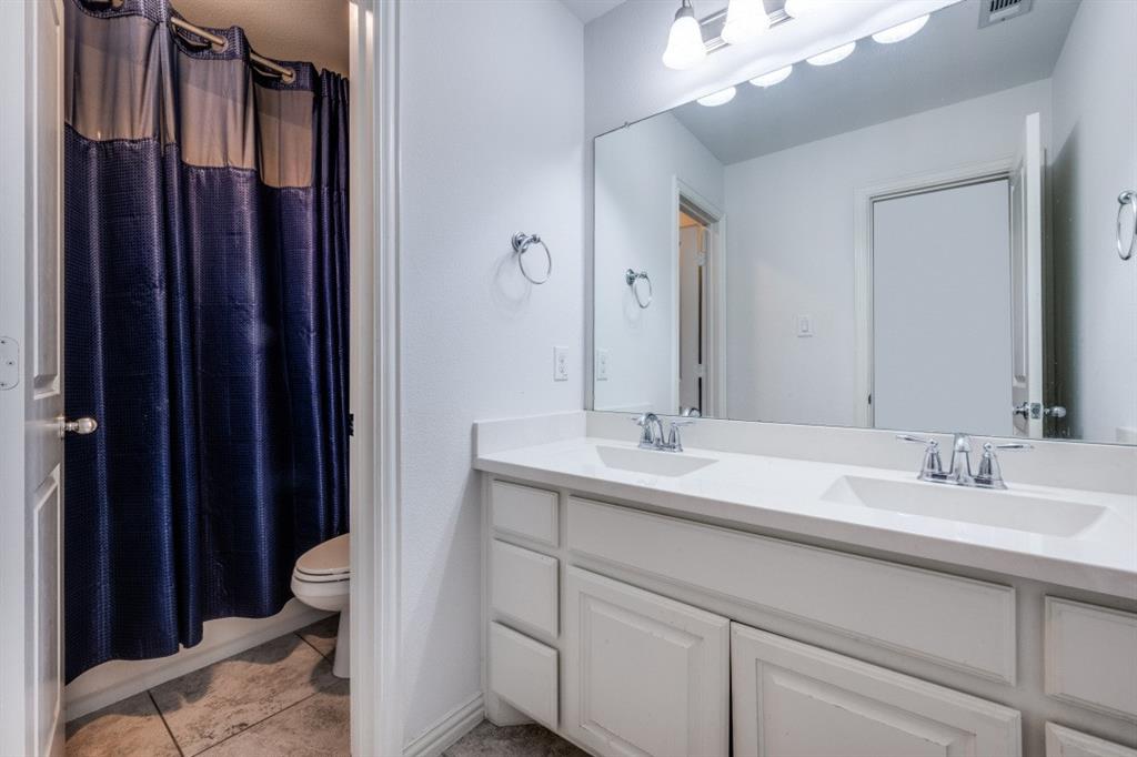 863 Forest Street Property Photo 22