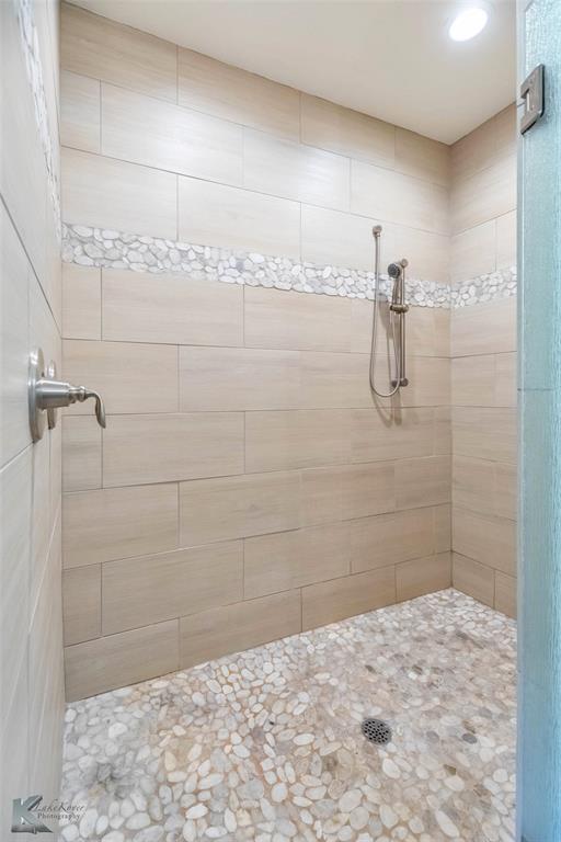 112 Thomas Court Property Photo 25
