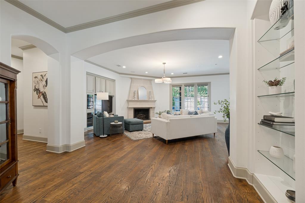 6615 Meadow Road Property Photo 8
