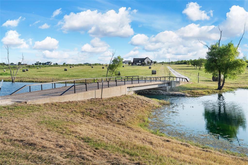 15949 E Us Highway 190 Property Photo 26