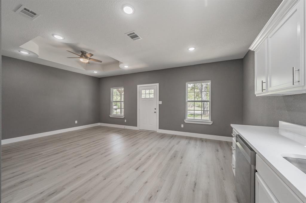 412 Matthew Street Property Photo 28