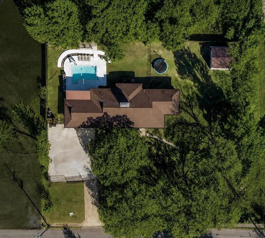 300 W College Avenue Property Photo 1