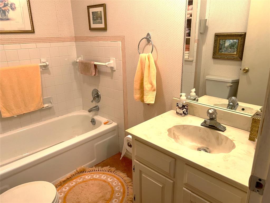 316 E Spring Street Property Photo 25