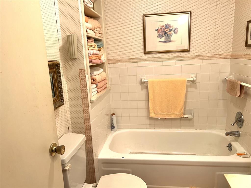 316 E Spring Street Property Photo 26