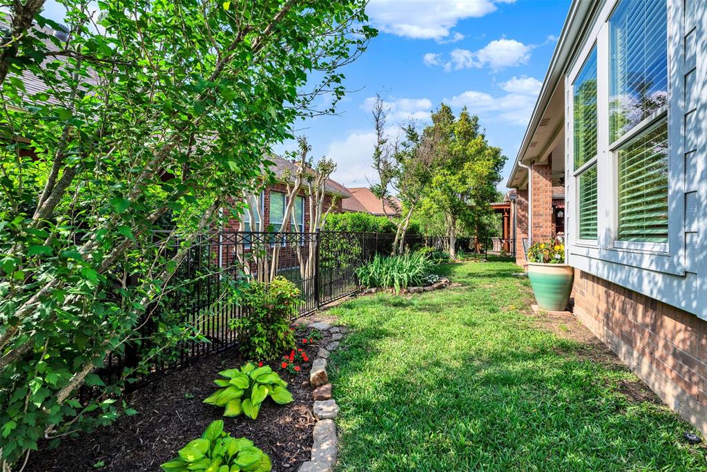 361 Hitching Post Drive Property Photo 8