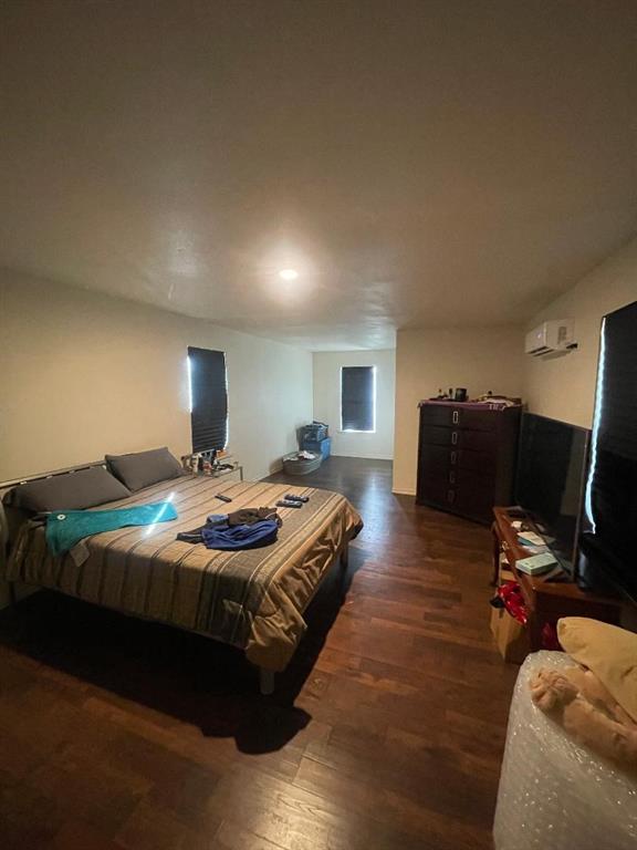 5236 Bonnell Avenue Property Photo 1