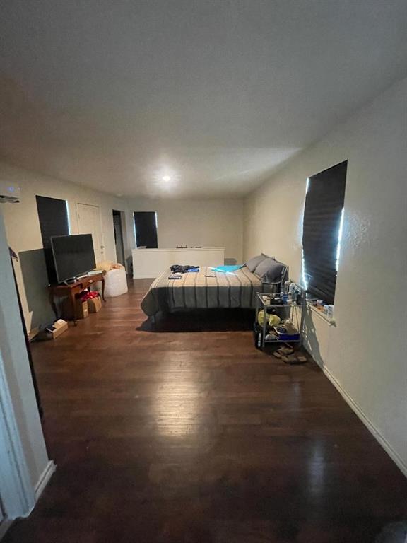 5236 Bonnell Avenue Property Photo 2