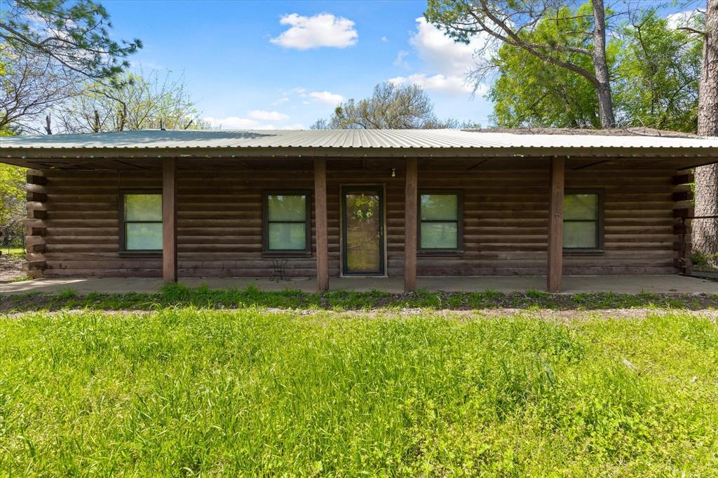 800 County Road 426 Property Photo 2