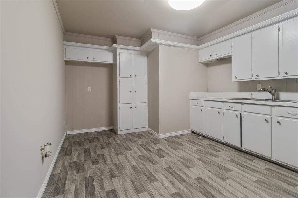 513 Martin Luther King Jr Boulevard Property Photo 8