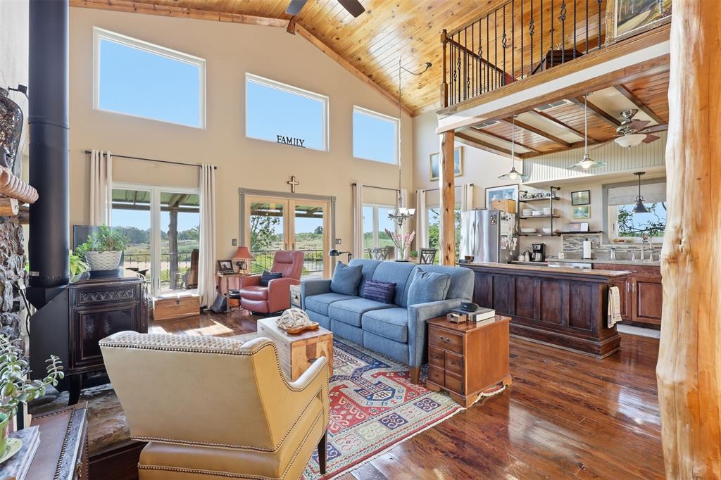 8617 Fm 175 Property Photo 10