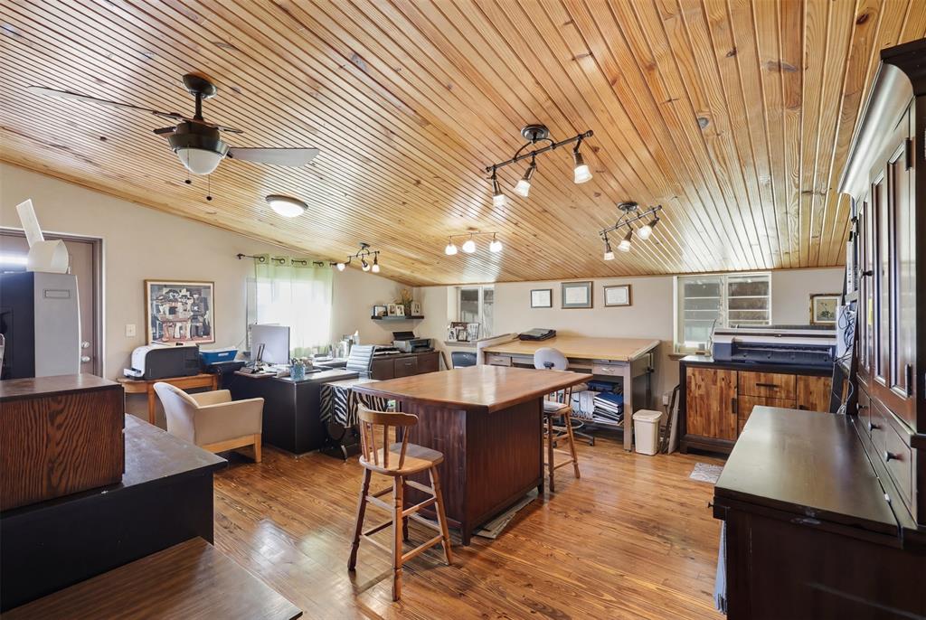 8617 Fm 175 Property Photo 23